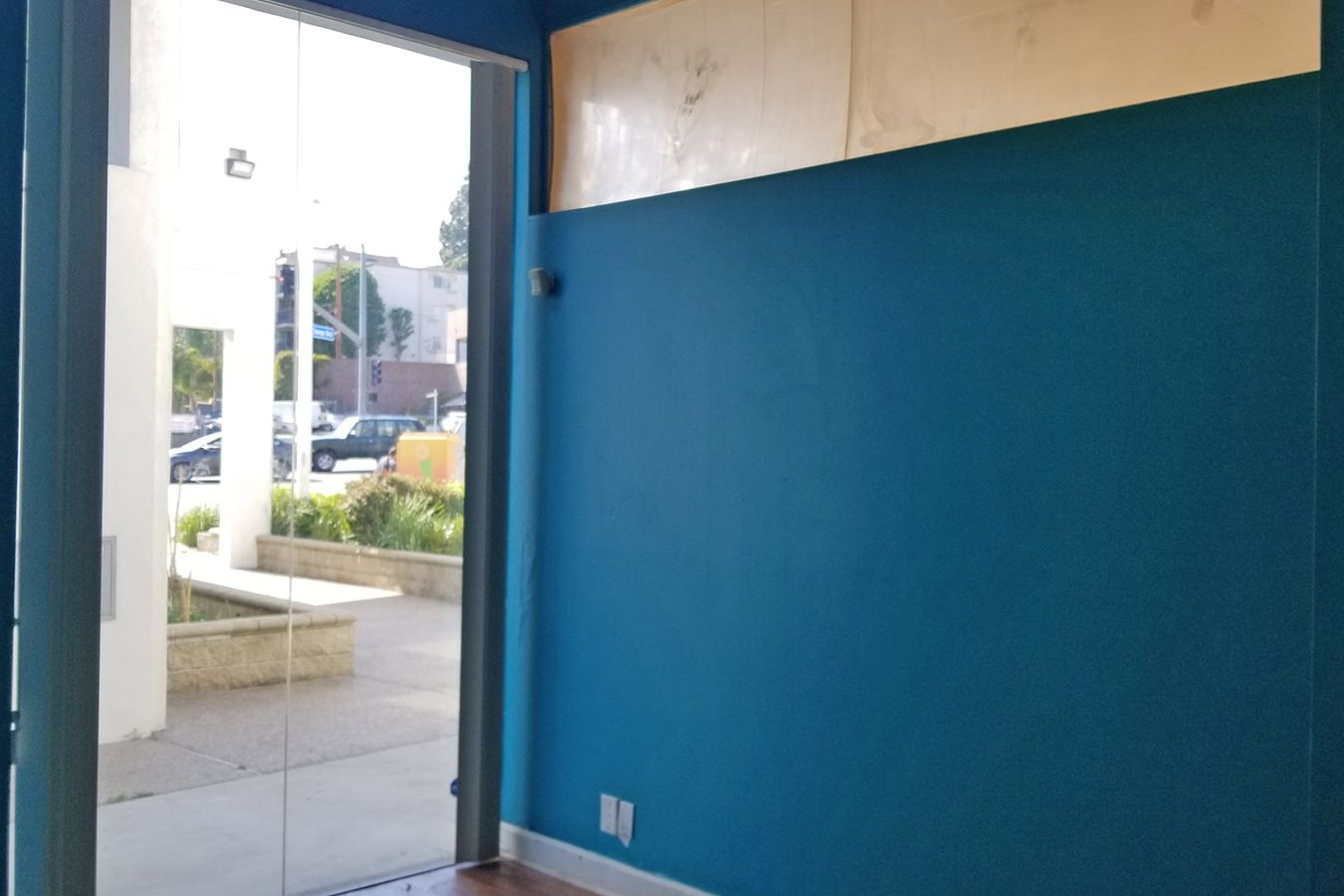 8490 Santa Monica Blvd, West Hollywood, CA 90069